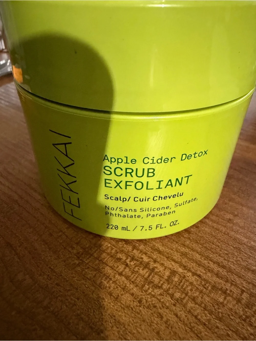 Fekkai Apple Cider Detox Scrub Exfoliant with Scalp Scrubber Bundle!